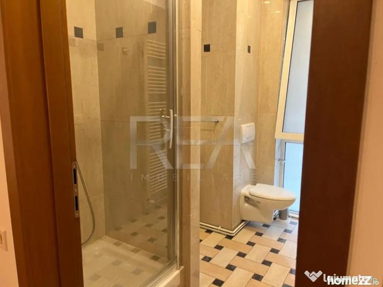 Apartament cu 5 camere decomandat în Primăverii