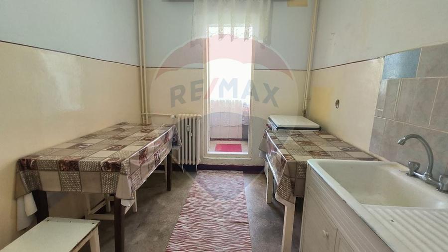 Apartament cu 3 camere decomandat în Micro 17