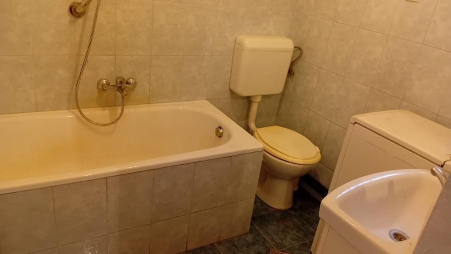 Casă cu 4 camere cu Canalizare în Bodrogu Nou