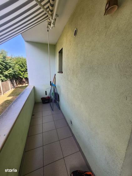 Apartament cu 3 camere semidecomandat în Luna
