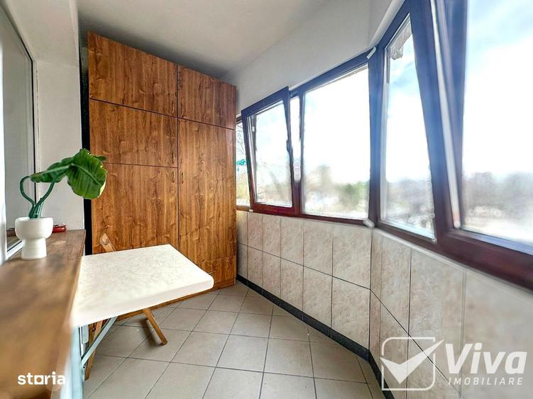 Apartament cu 4 camere decomandat în Nicolina