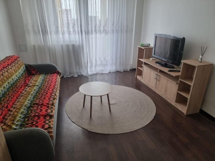 Apartament cu 2 camere decomandat, mobilat în Prelungirea Ghencea