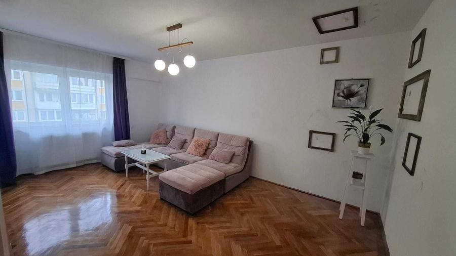Apartament cu 3 camere decomandat în Ultracentral