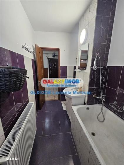 Apartament cu 2 camere decomandat, mobilat în Micro 4