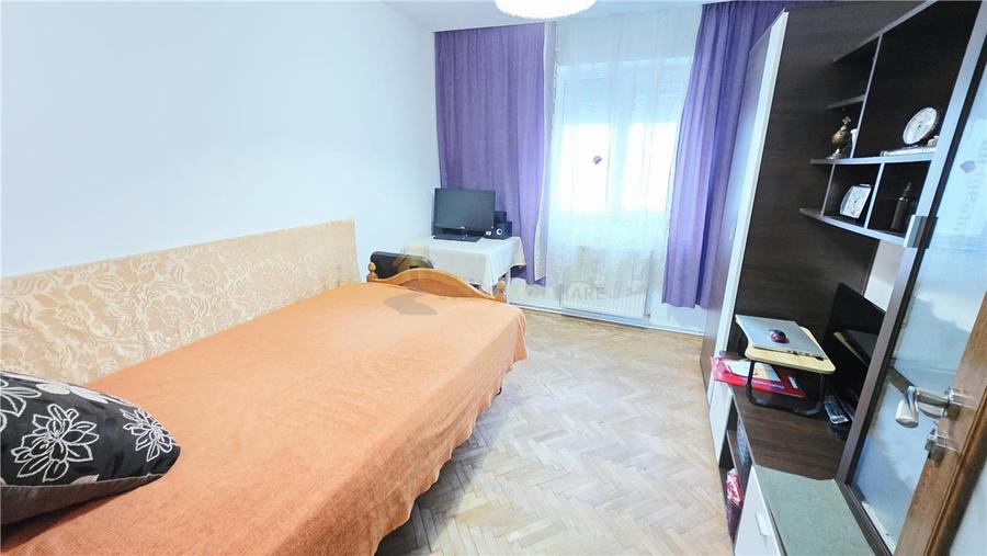 Apartament cu 4 camere decomandat, mobilat în Mănăștur