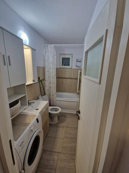 Apartament cu 3 camere în Spitalul Județean