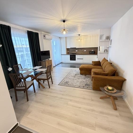 Apartament cu 2 camere decomandat în Central
