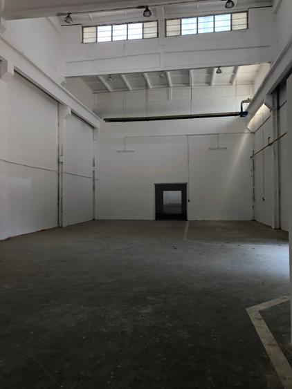 Spațiu industrial, de 1,500 mp, în Exterior Est