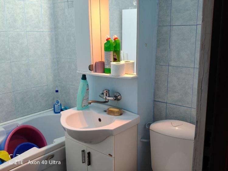 Apartament cu 3 camere decomandat în Exterior Vest