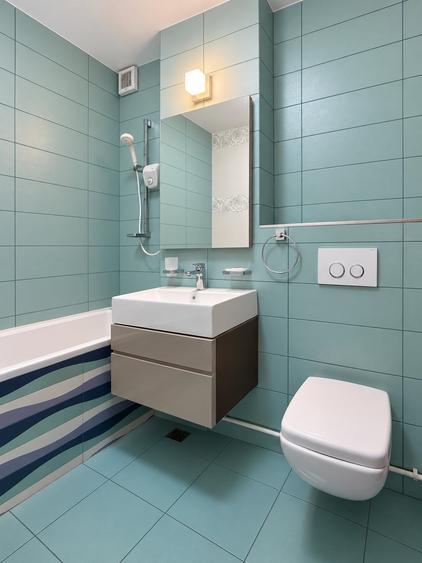 Apartament cu 4 camere decomandat, mobilat în Tomis Nord