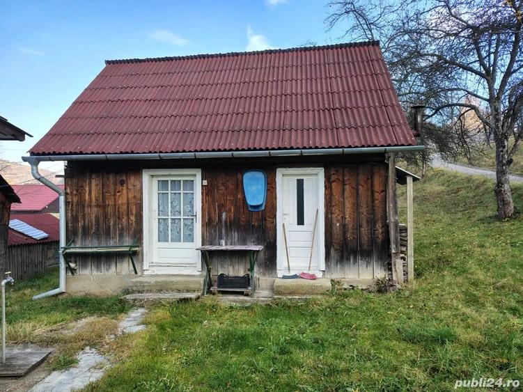 Casă cu Teren 1400 Mp în Moisei