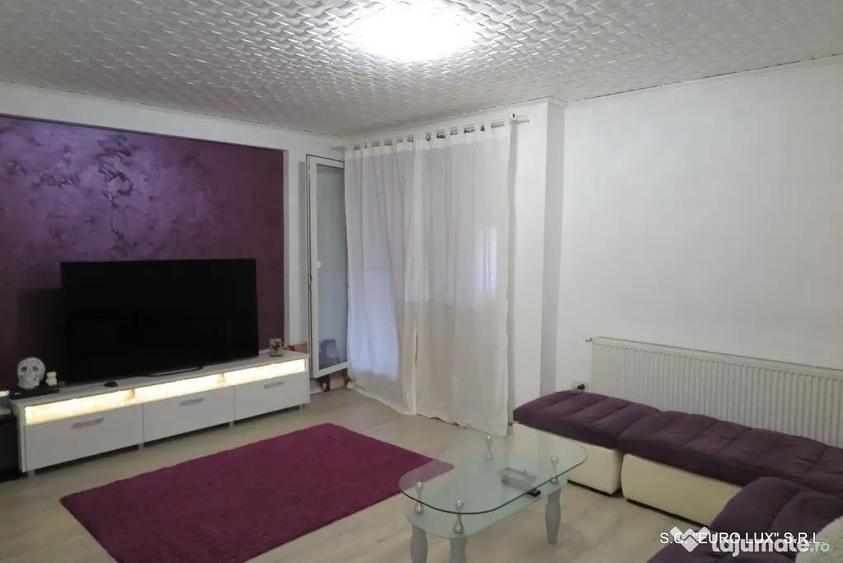 Casă cu 6 camere cu Teren 124 Mp în Aurel Vlaicu