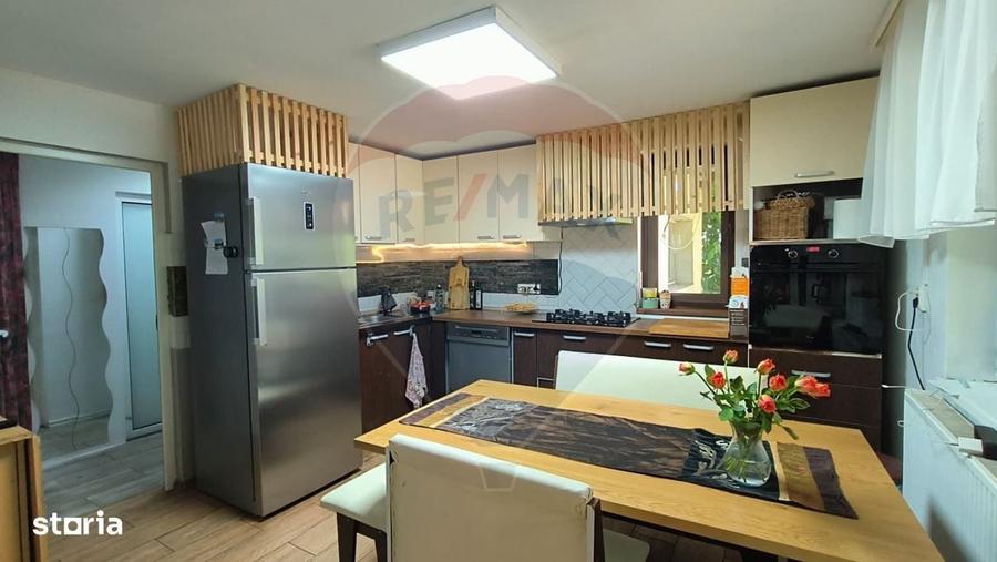 Casă cu 3 camere în Central