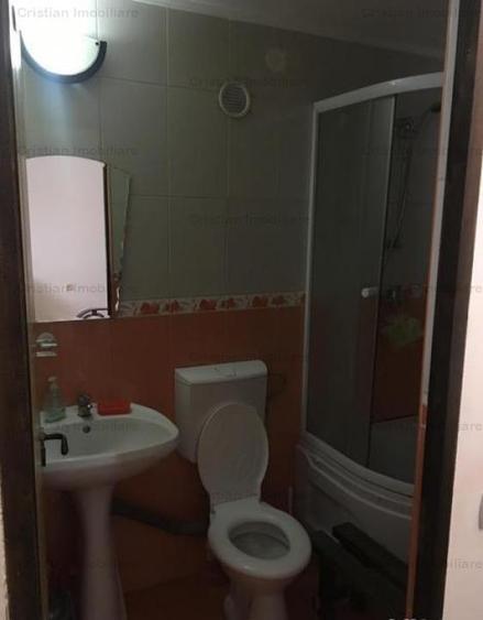 Casă cu 14 camere cu Teren 333 Mp în Central