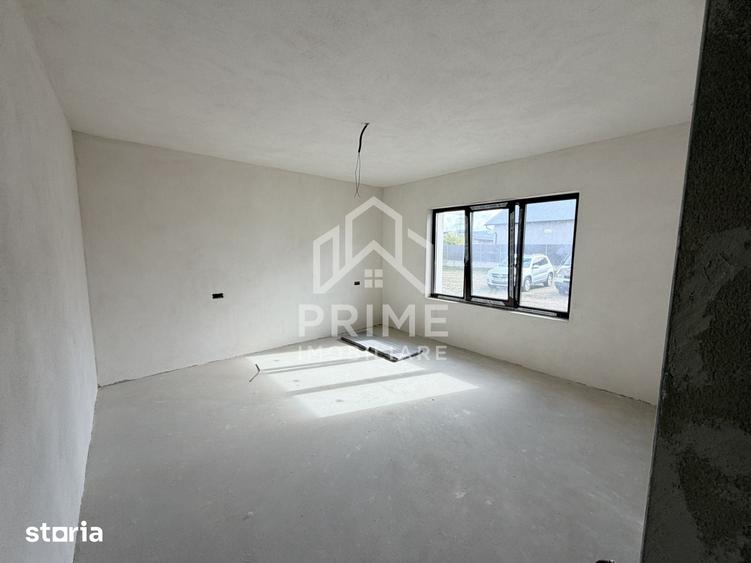Casă cu 3 camere semidecomandat cu Teren 270 Mp în Central