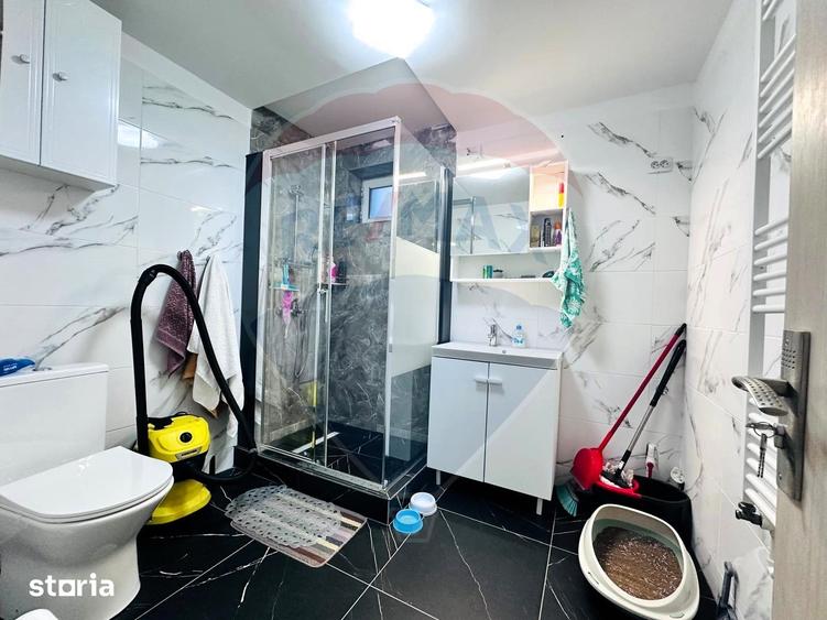 Casă cu 3 camere cu Teren 698 Mp în Sohatu