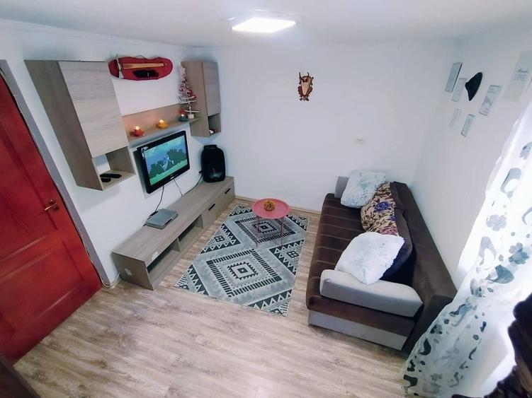 Casă cu 2 camere în Petros