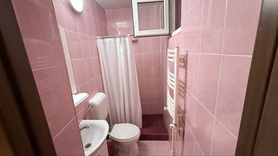 Apartament cu 2 camere semidecomandat în Nicolina
