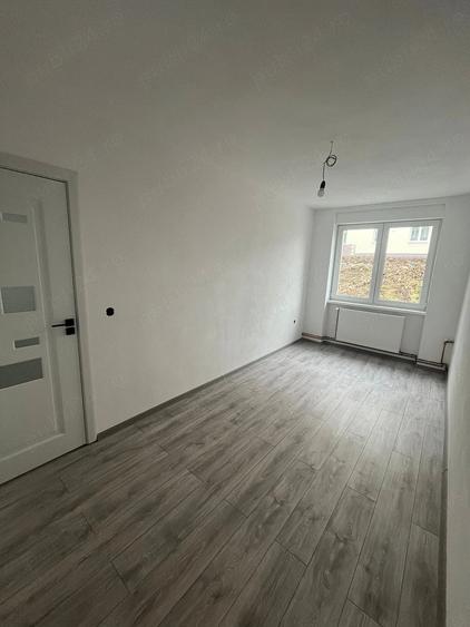 Apartament cu 3 camere decomandat în Gălăuțaș