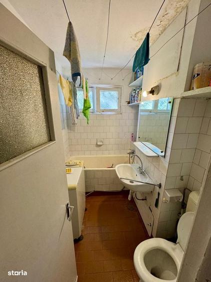 Apartament cu 2 camere semidecomandat în Podu Roș