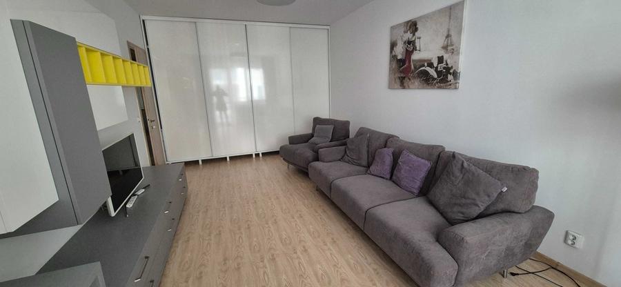 Apartament cu 2 camere decomandat în Metalurgiei