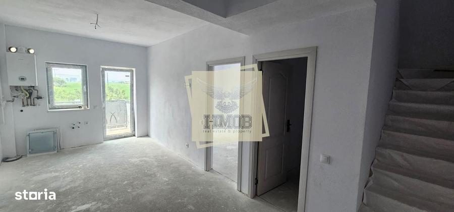 Apartament cu 4 camere în Turnișor