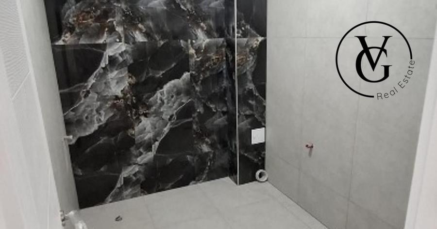 Apartament cu 3 camere decomandat în Kamsas