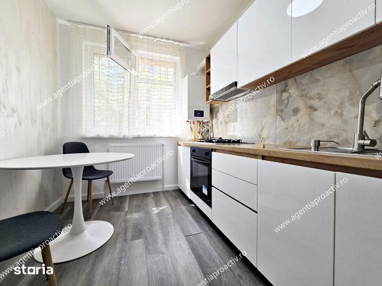 Apartament cu 2 camere decomandat în Port