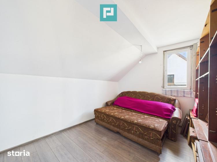 Casă cu 5 camere cu Teren 860 Mp în Dudeștii Noi