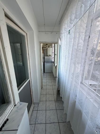 Apartament cu 2 camere decomandat în Micro 18
