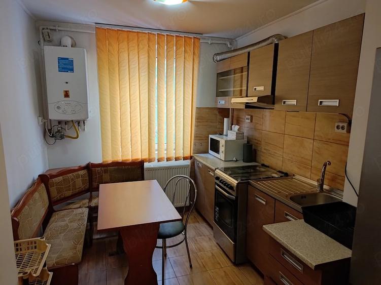Apartament cu 2 camere decomandat în Govândari