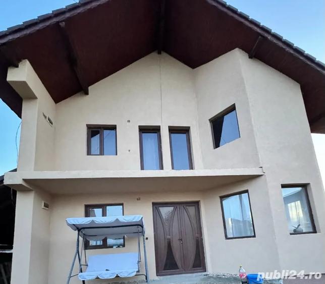 Casă cu Teren 860 Mp în Central