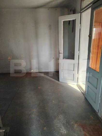Casă individuală cu 2 camere cu Teren 3750 Mp în Ceanu Mare