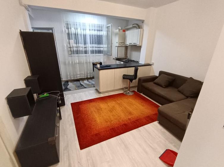 Apartament cu 2 camere semidecomandat în Chiajna
