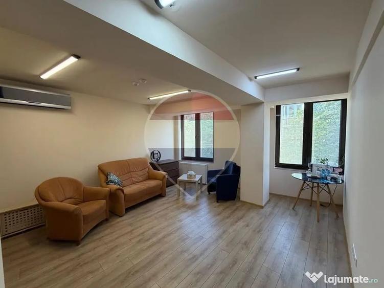 Spațiu comercial, de 23 mp, în Spitalul Județean