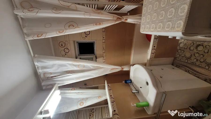 Apartament cu 2 camere semidecomandat în Micălaca