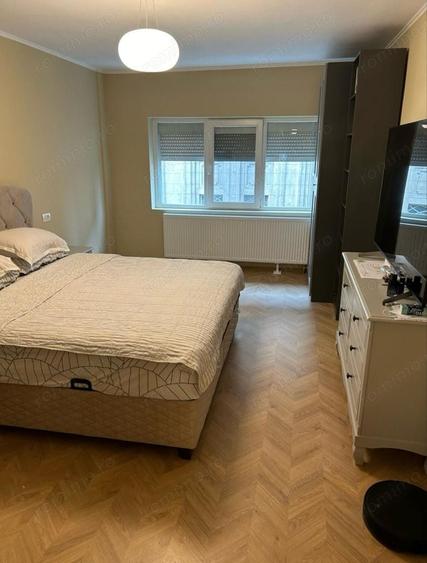 Piața Sf. Gheorghe | Decomandat | Renovat | Centrală proprie | Boxă 16 mp - 11