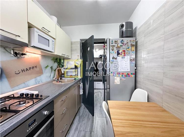 Apartament cu 2 camere semidecomandat în Mioriței