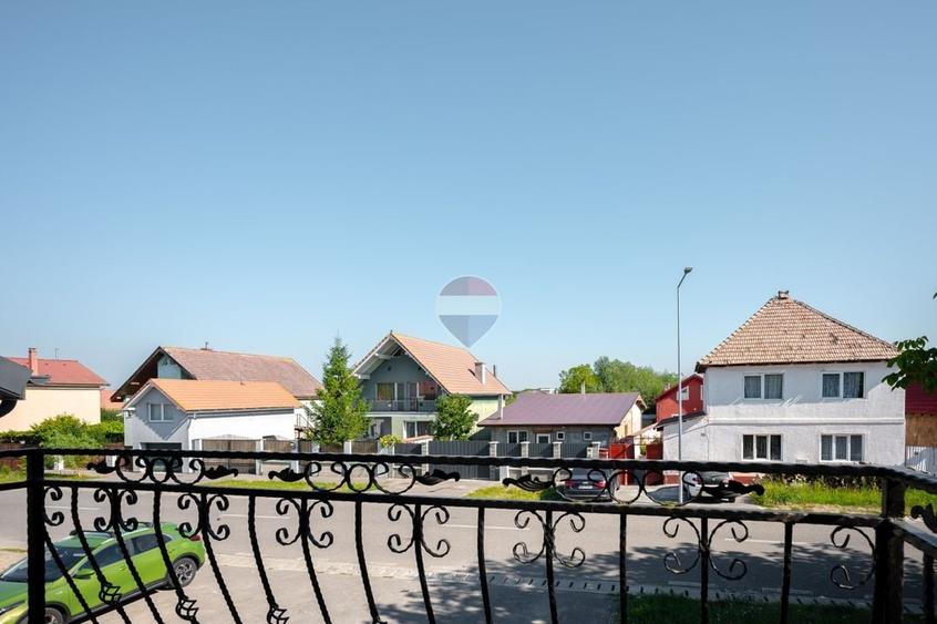 Casă individuală cu 3 camere cu Teren 93 Mp în Sânpetru