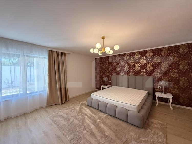 Duplex cu 6 camere cu Canalizare în Romanești