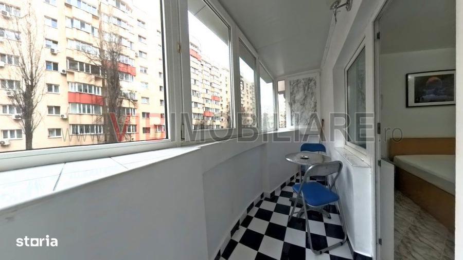 Apartament cu 3 camere decomandat în Vitan