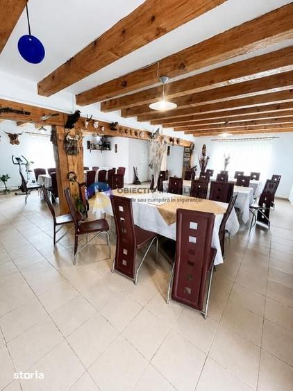 Casă cu 6 camere cu Teren 2088 Mp în Podoleni