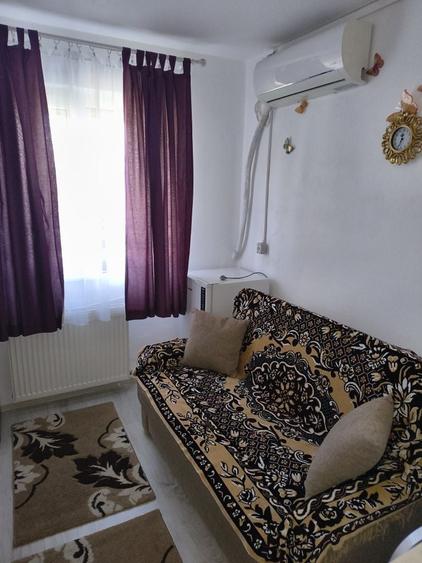 Garsonieră decomandată în Central