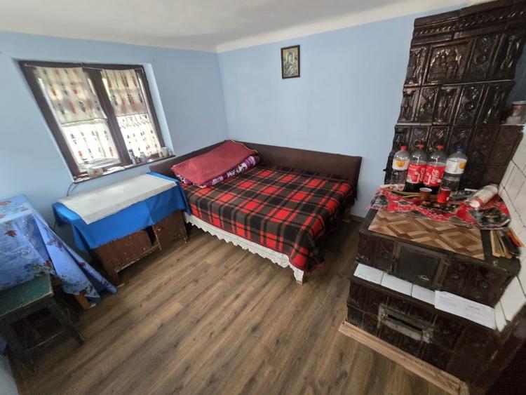 Casă individuală cu 5 camere cu Teren 1615 Mp în Pietroșani