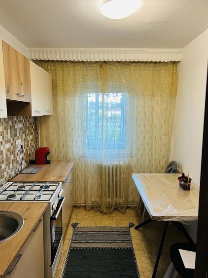 Persoana fizica inchiriez apartament 2 camere,decomandat - 8