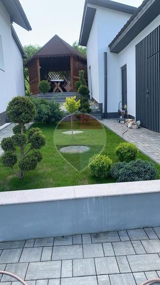 Casă individuală cu 3 camere cu Teren 1169 Mp în Rona de Jos