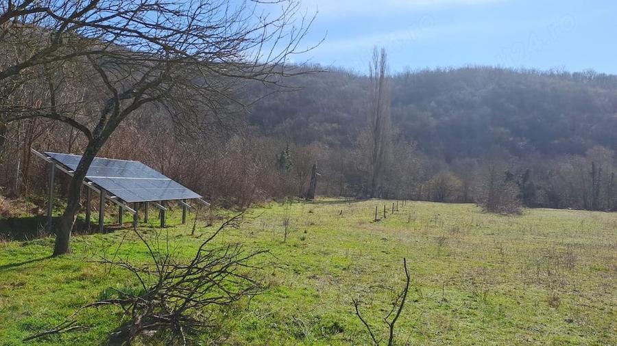 Teren de 2940 mp, în Ciclova Română