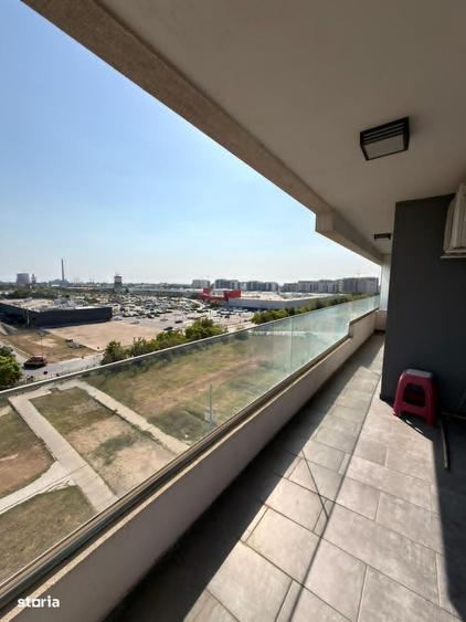 Apartament cu 3 camere semidecomandat în Militari