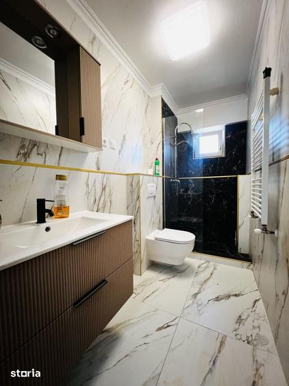 Apartament cu 4 camere în Aradului