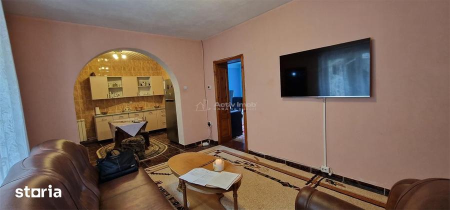 Casă cu 5 camere cu Teren 565 Mp în Central